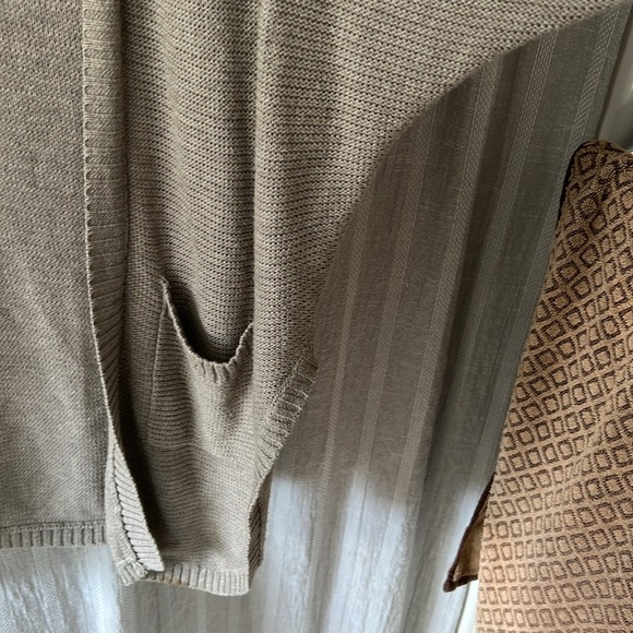 American Eagle Slouchy Cardigan - Picture 5 of 6